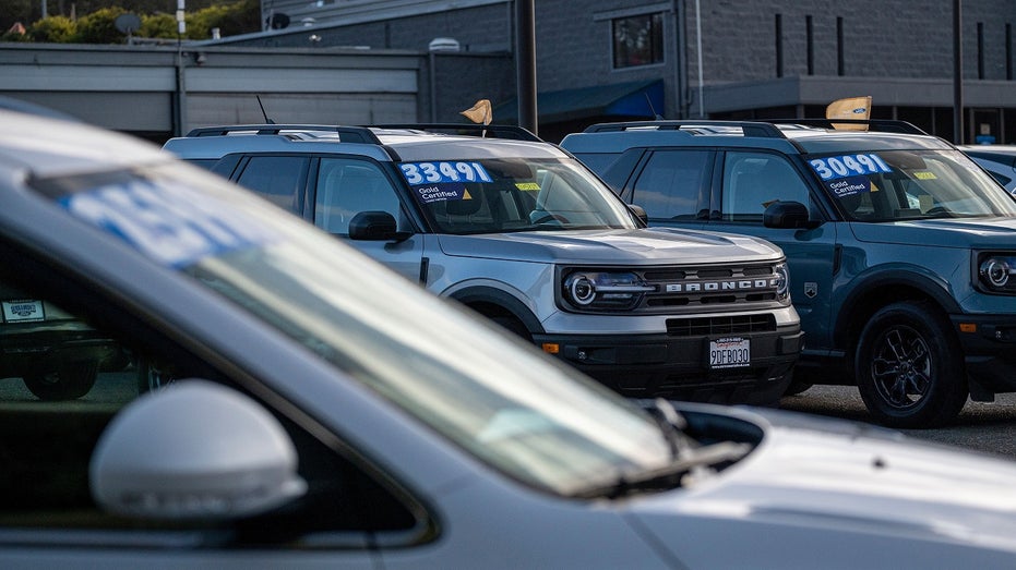 used vehicles on car lot